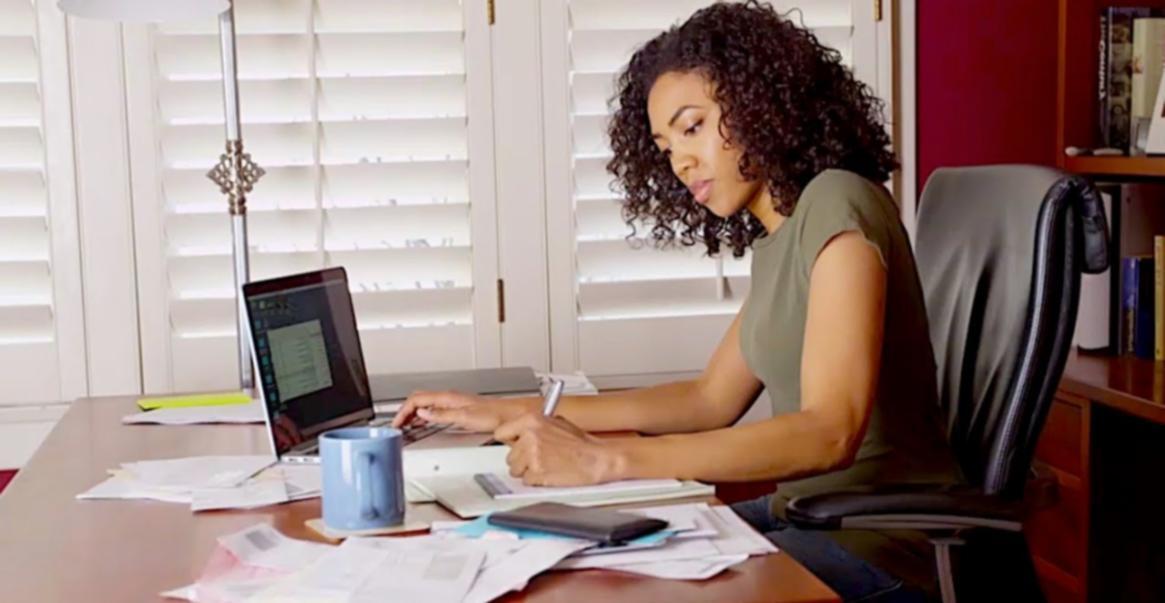 Internationale deelnemers aan live budgetwebinar